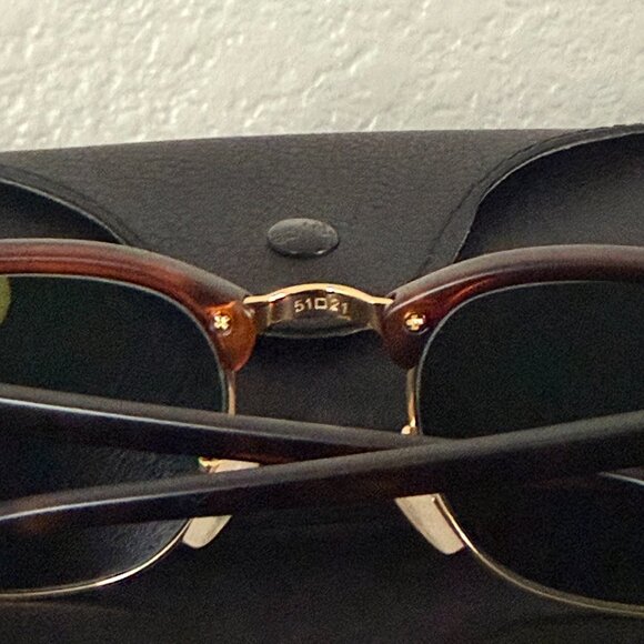 Ray Ban Clubmaster Tortoise Sunglasses RB3016 - Picture 5 of 5